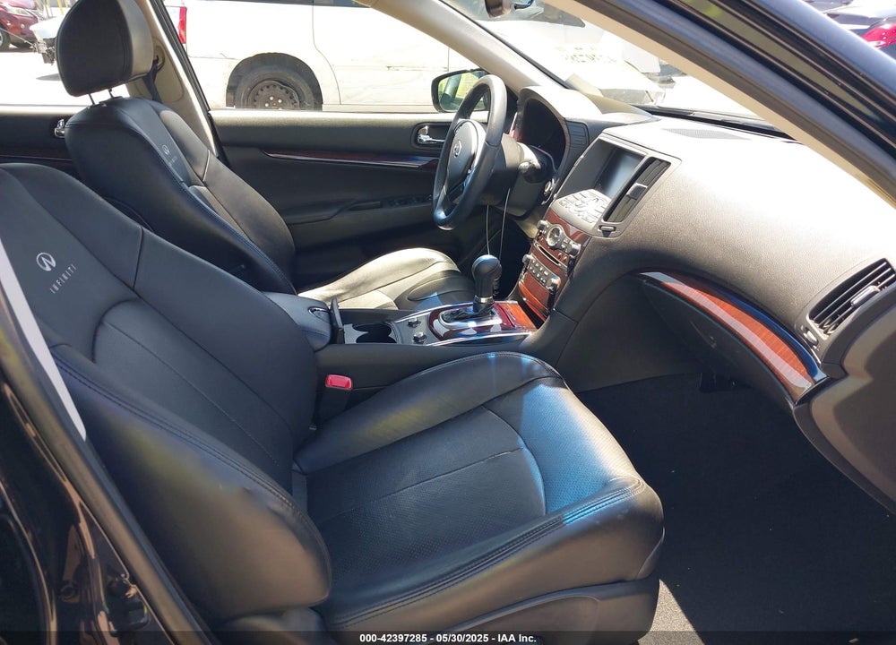 2011 INFINITI G37 JOURNEY VIN: JN1CV6AP6BM304364