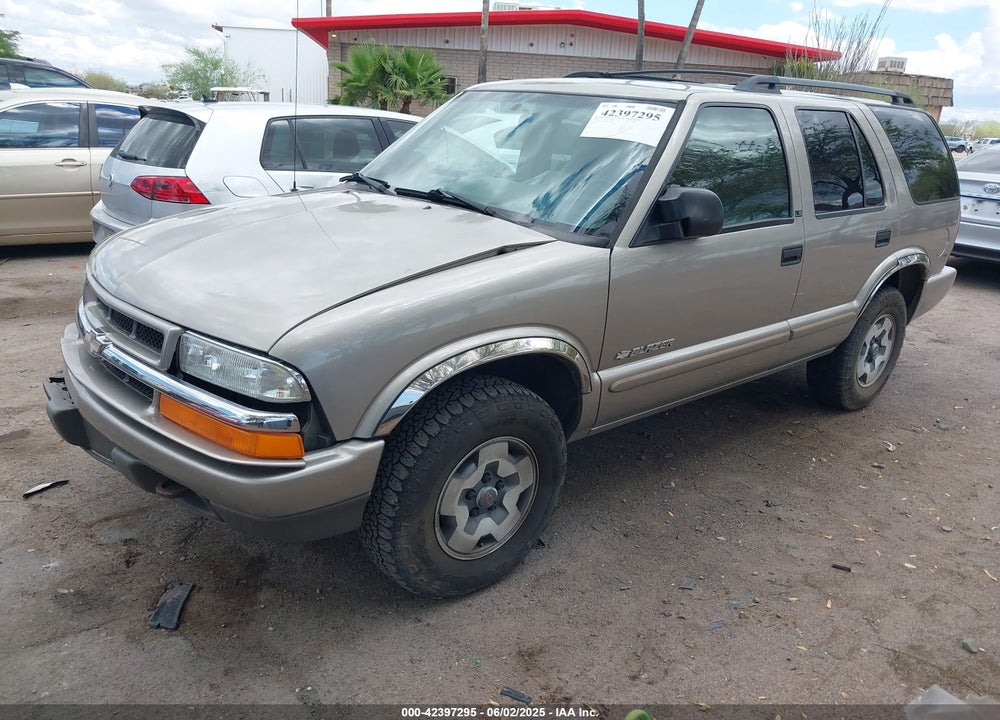 2002 CHEVROLET BLAZER LS VIN: 1GNDT13W32K218169