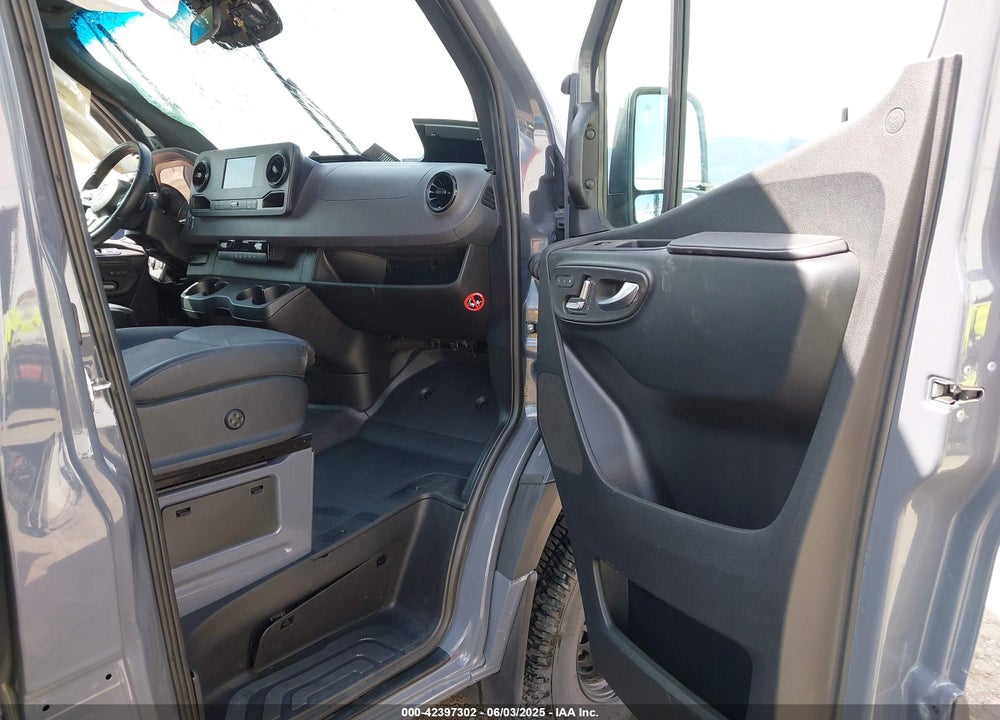 2022 MERCEDES-BENZ SPRINTER 2500 STANDARD ROOF V6 VIN: W1W4EBVY5NT118651