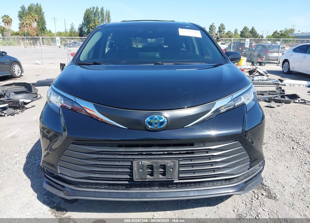 2022 TOYOTA SIENNA VIN: 5TDBRKEC0NS102741