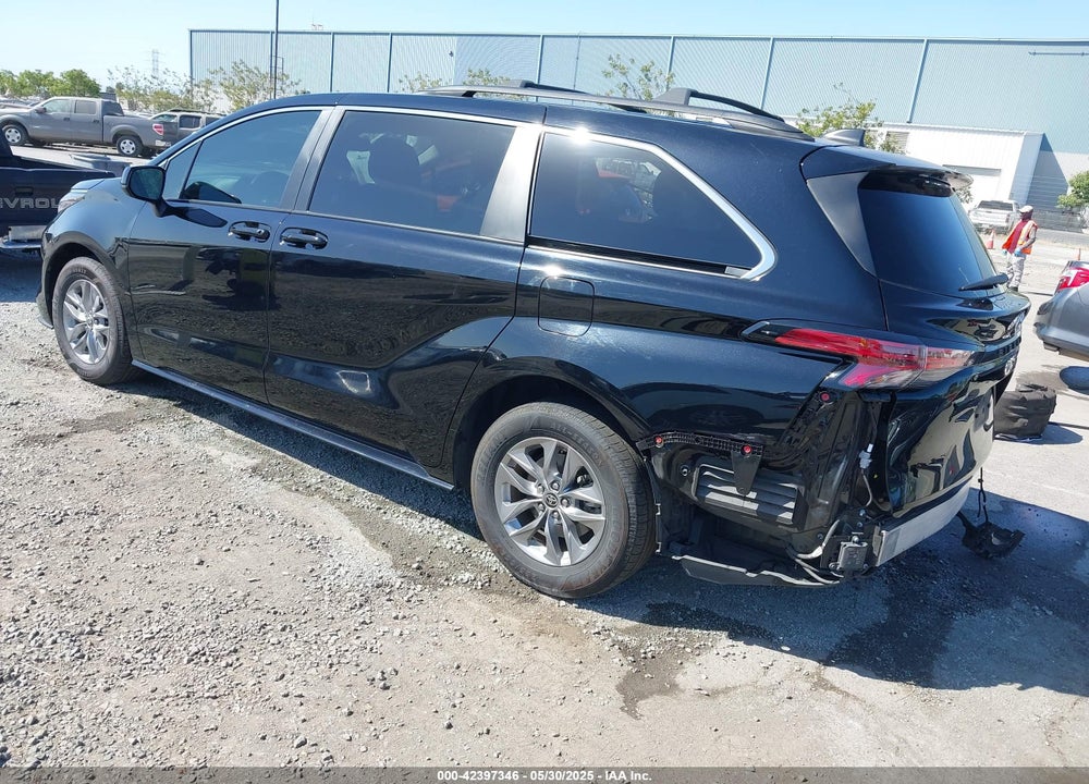 2022 TOYOTA SIENNA VIN: 5TDBRKEC0NS102741
