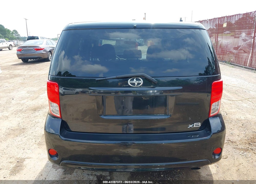 2013 SCION XB VIN: JTLZE4FEXDJ031389