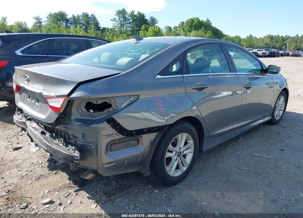 2014 HYUNDAI SONATA GLS VIN: 5NPEB4AC4EH861840