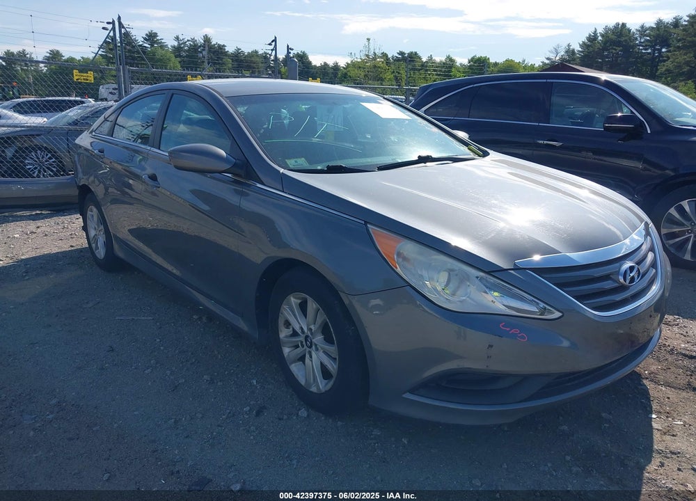 2014 HYUNDAI SONATA GLS VIN: 5NPEB4AC4EH861840
