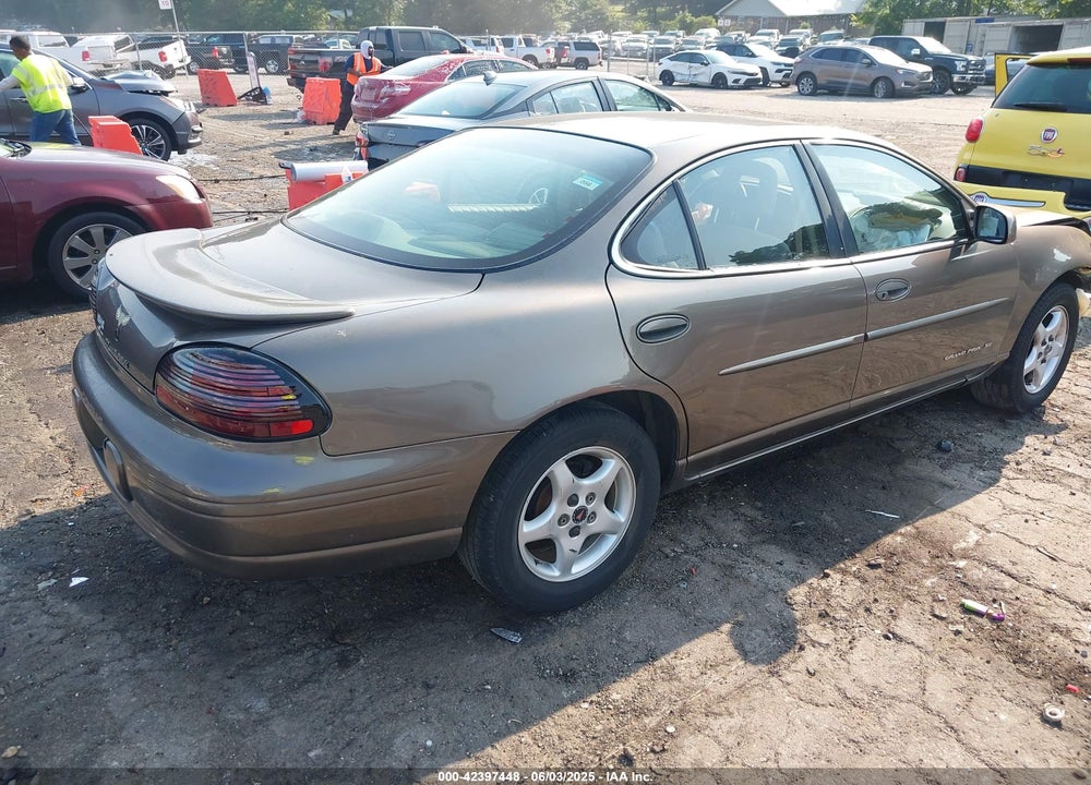 2000 PONTIAC GRAND PRIX VIN: 1G2WJ52K8YF115719