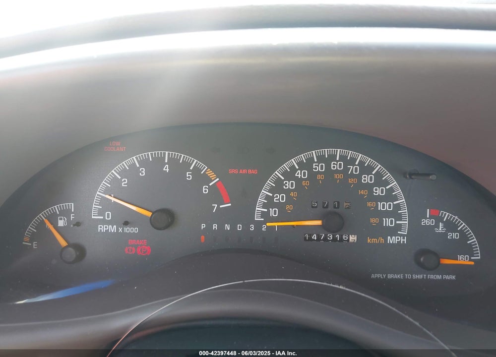 2000 PONTIAC GRAND PRIX VIN: 1G2WJ52K8YF115719