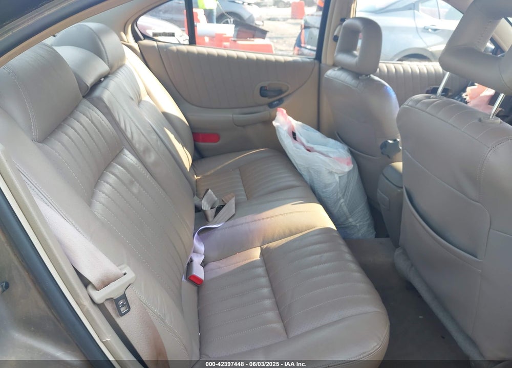 2000 PONTIAC GRAND PRIX VIN: 1G2WJ52K8YF115719