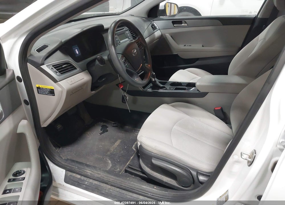 2017 HYUNDAI SONATA VIN: 5NPE24AF3HH536160