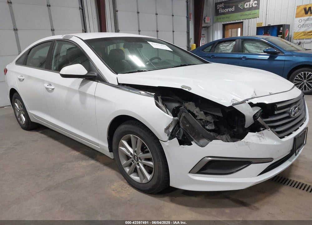 2017 HYUNDAI SONATA VIN: 5NPE24AF3HH536160