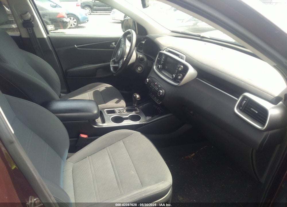 2017 KIA SORENTO VIN: 5XYPGDA30HG252783