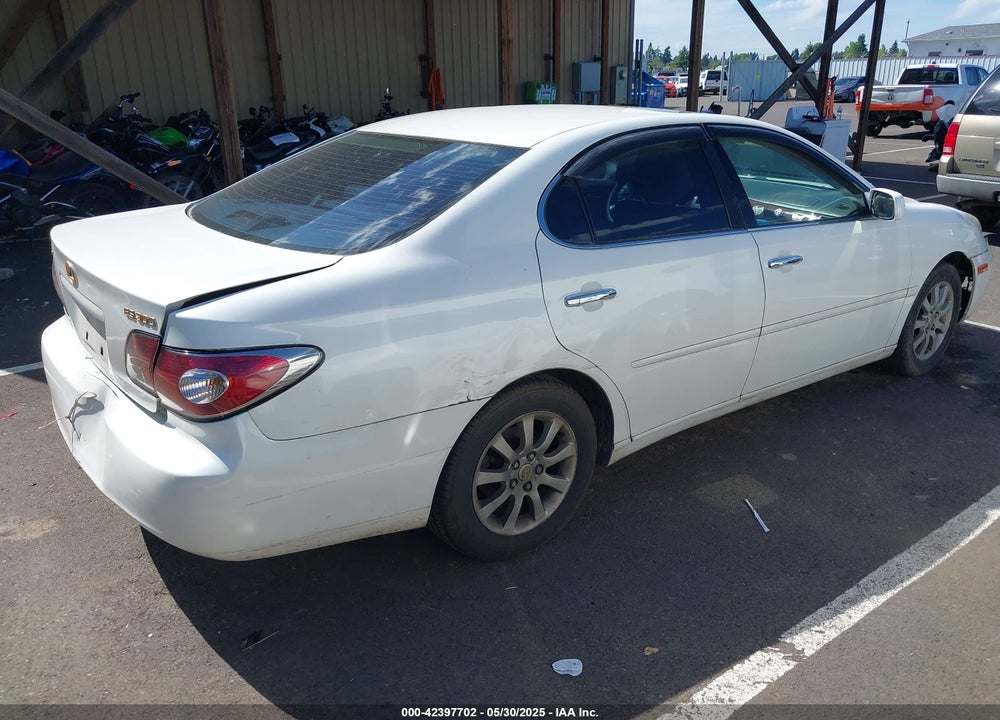 2002 LEXUS ES 300 VIN: JTHBF30G220022332