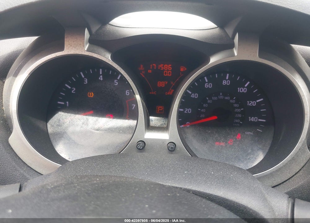 2011 NISSAN JUKE VIN: JN8AF5MR8BT001766