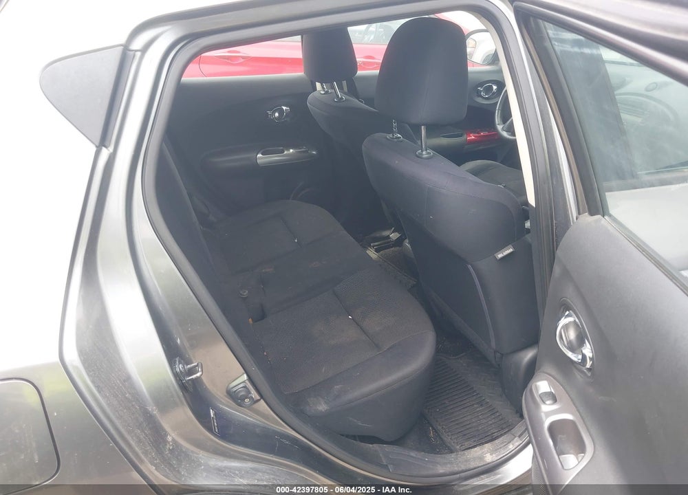 2011 NISSAN JUKE VIN: JN8AF5MR8BT001766