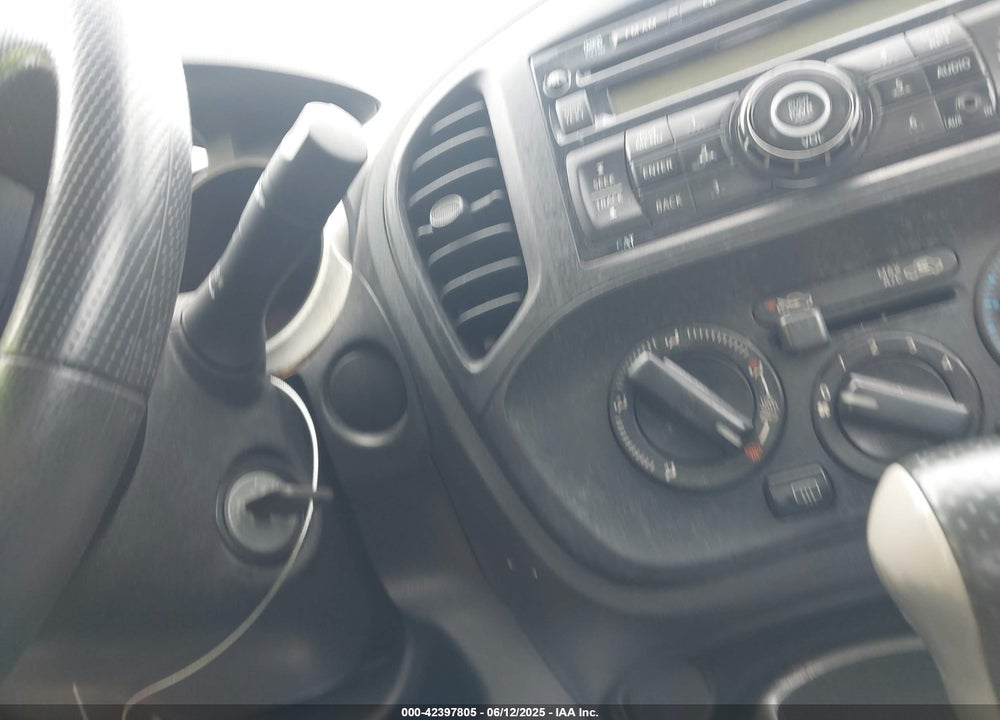 2011 NISSAN JUKE VIN: JN8AF5MR8BT001766