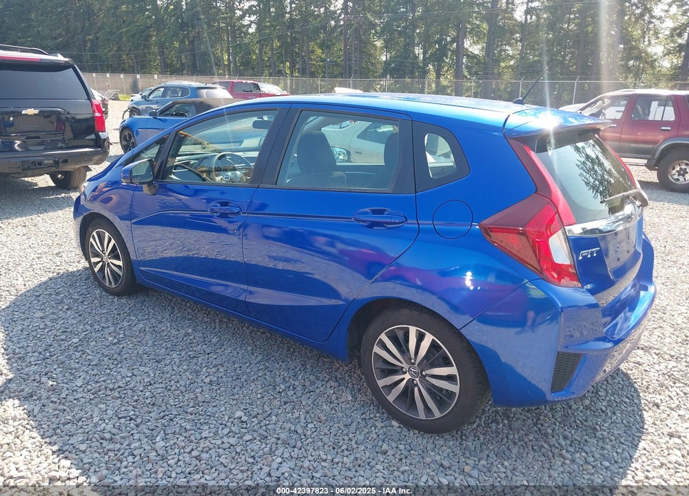 2015 HONDA FIT VIN: 3HGGK5H83FM732503