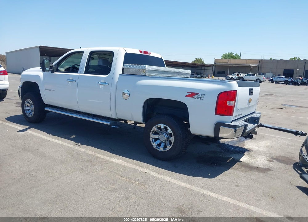 2008 CHEVROLET SILVERADO 2500HD VIN: 1GCHK23648F185560