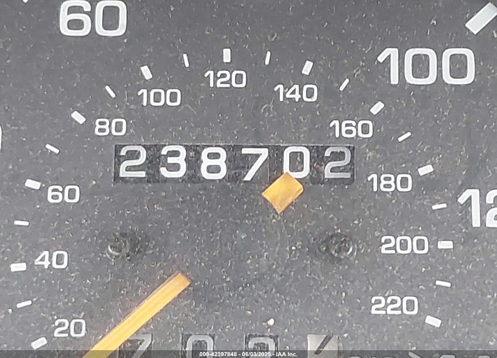 1997 MAZDA 626 DX/LX VIN: 1YVGE22C8V5621462