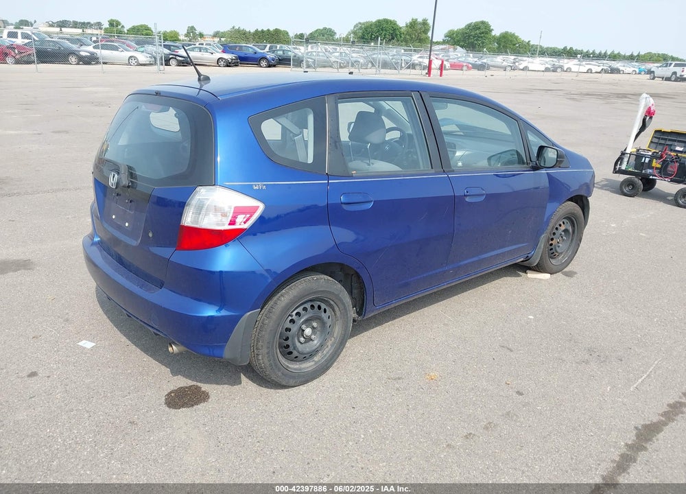 2010 HONDA FIT VIN: JHMGE8G29AC003287