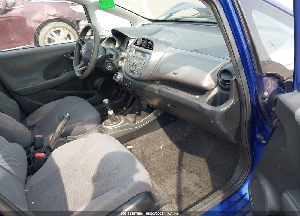 2010 HONDA FIT VIN: JHMGE8G29AC003287