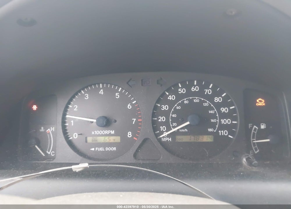 2000 TOYOTA COROLLA LE VIN: 2T1BR12E2YC309516
