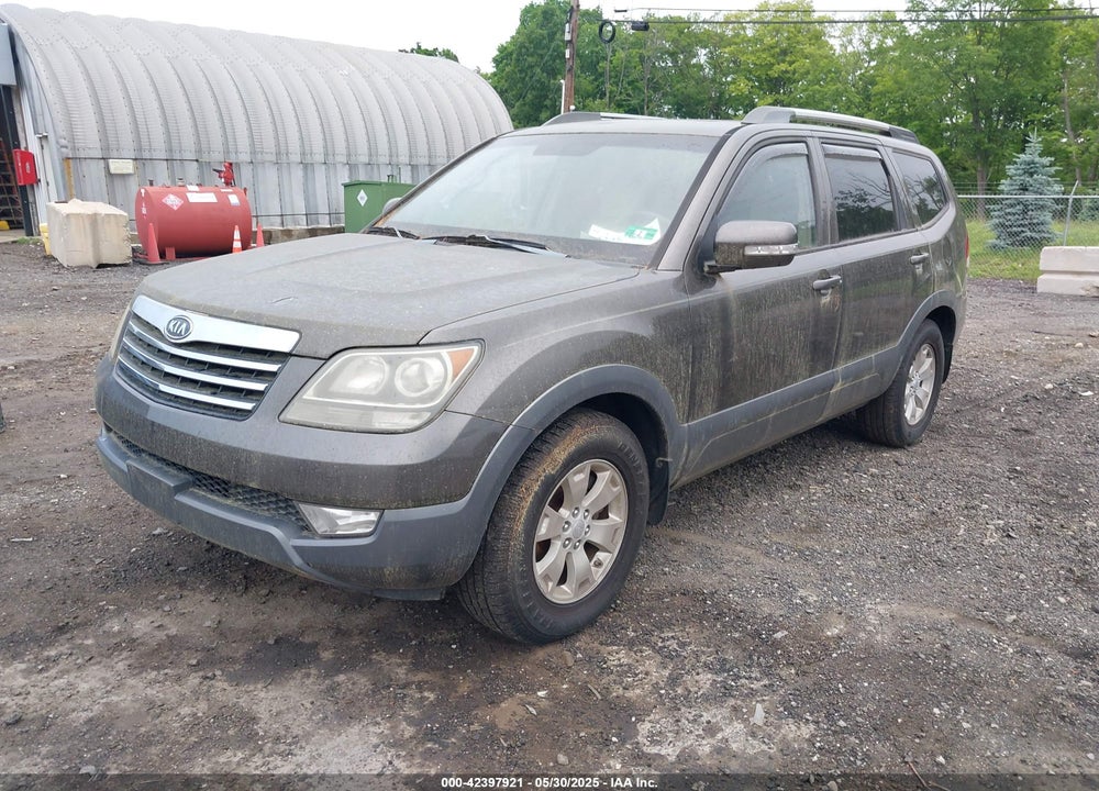 2009 KIA BORREGO EX V6 VIN: KNDJH741495030613