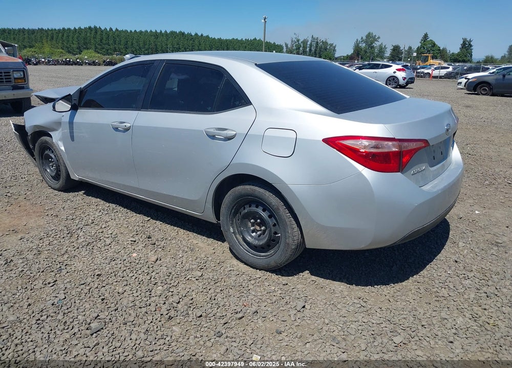 2018 TOYOTA COROLLA VIN: 2T1BURHE9JC082335