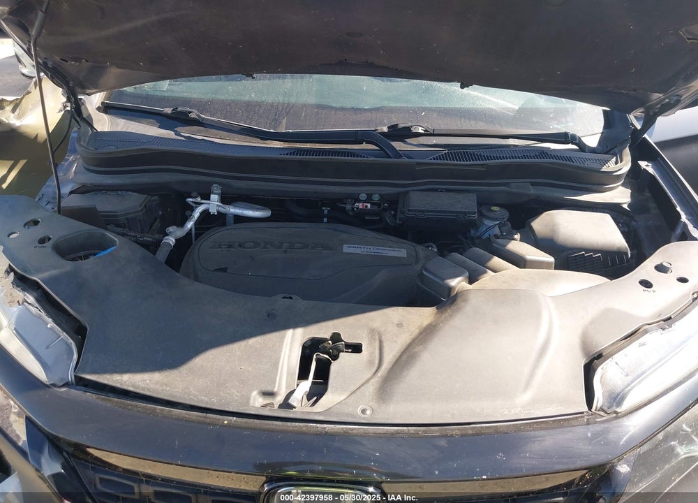 2019 HONDA PASSPORT VIN: 5FNYF7H25KB005540