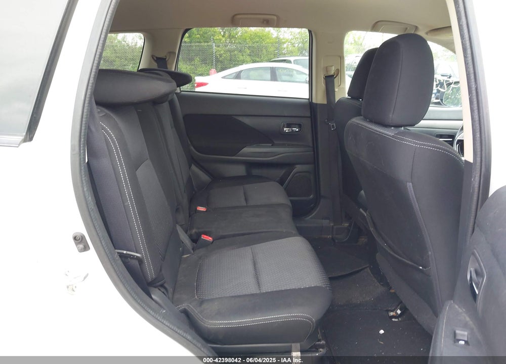 2017 MITSUBISHI OUTLANDER VIN: JA4AZ3A33HZ045357