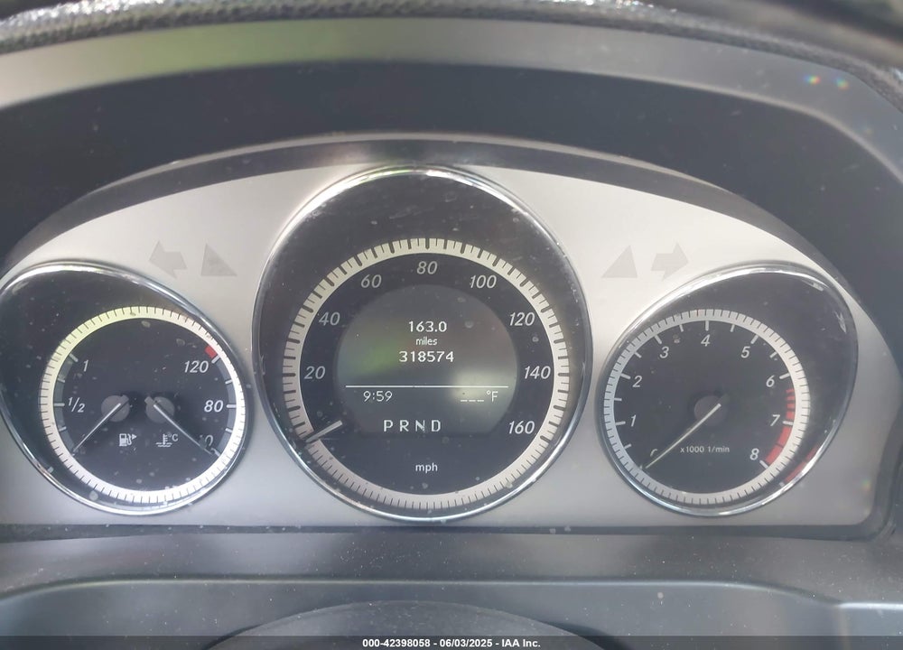 2011 MERCEDES-BENZ C 300 LUXURY/SPORT VIN: WDDGF5EBXBA523310