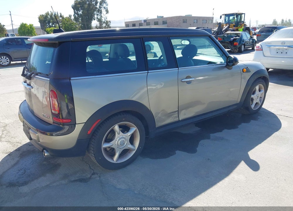 2008 MINI COOPER CLUBMAN VIN: WMWML33598TJ46888