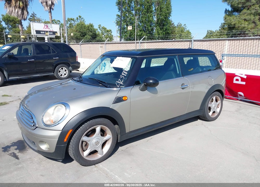 2008 MINI COOPER CLUBMAN VIN: WMWML33598TJ46888
