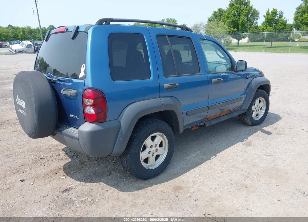 2006 JEEP LIBERTY VIN: 1J4GL48K16W152159