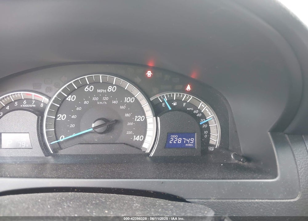 2014 TOYOTA CAMRY SE VIN: 4T1BF1FK8EU327327
