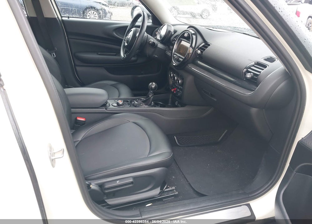 2017 MINI CLUBMAN COOPER VIN: WMWLN5C58H2B35293