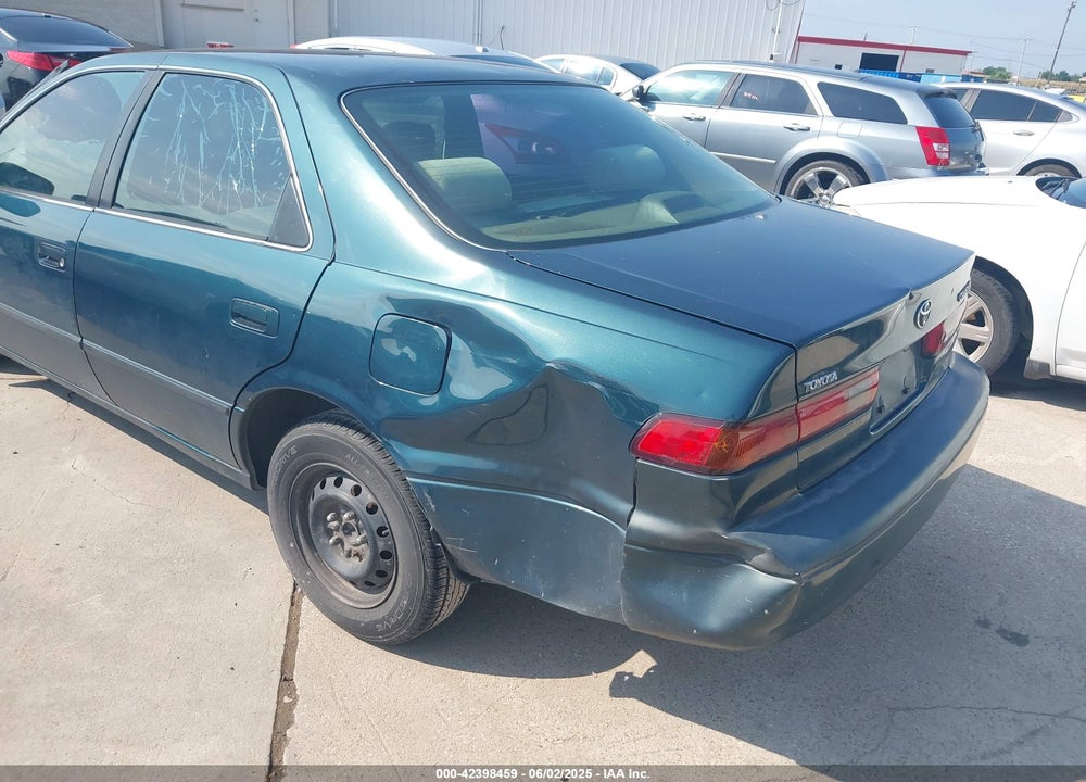 1998 TOYOTA CAMRY LE VIN: JT2BG22K9W0252734