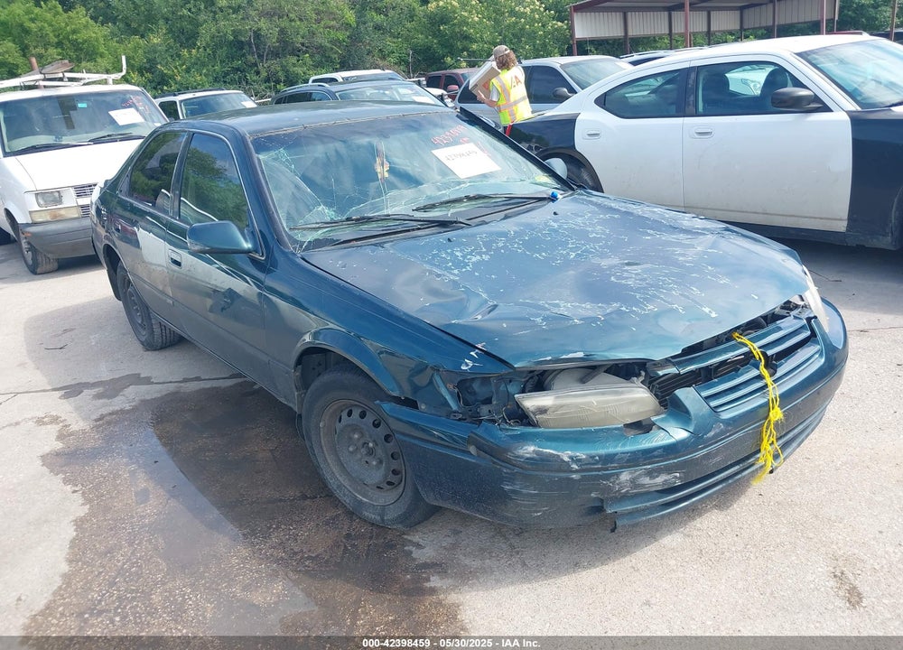 1998 TOYOTA CAMRY LE VIN: JT2BG22K9W0252734
