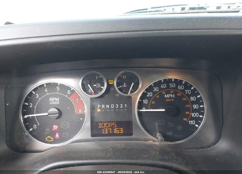 2007 HUMMER H3 SUV VIN: 5GTDN13E578185716