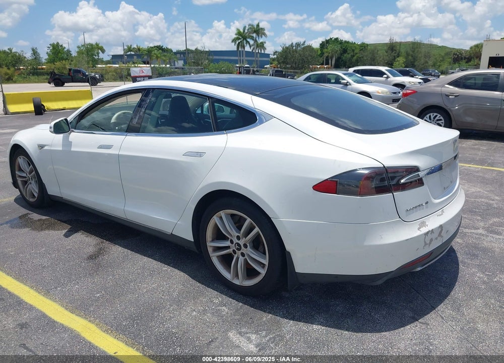 2013 TESLA MODEL S VIN: 5YJSA1CG4DFP21658