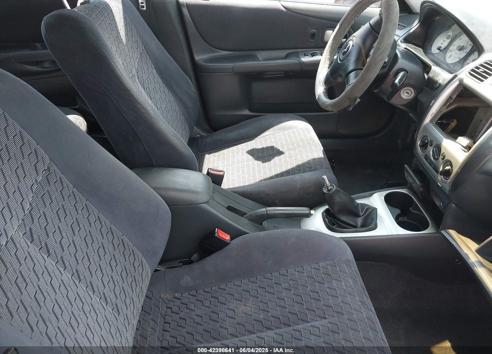 2003 MAZDA PROTEGE5 VIN: JM1BJ245731221133