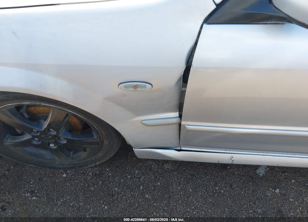 2003 MAZDA PROTEGE5 VIN: JM1BJ245731221133