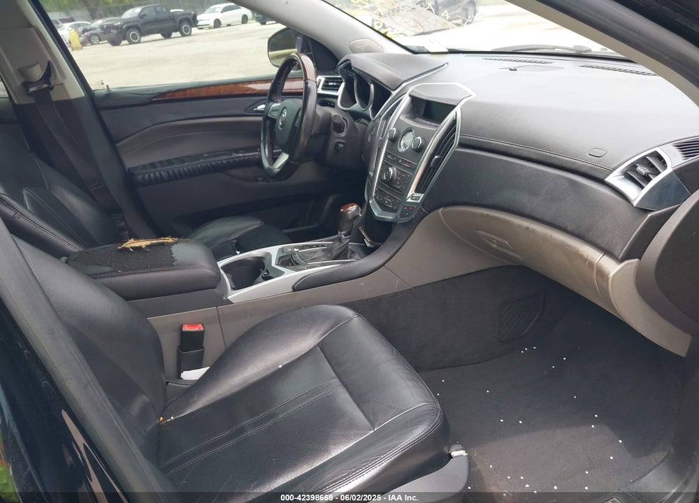 2011 CADILLAC SRX LUXURY COLLECTION VIN: 3GYFNAEY8BS672989