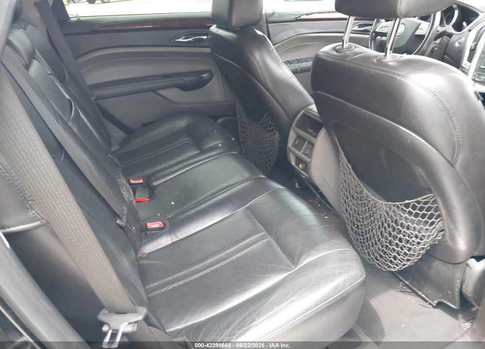 2011 CADILLAC SRX LUXURY COLLECTION VIN: 3GYFNAEY8BS672989