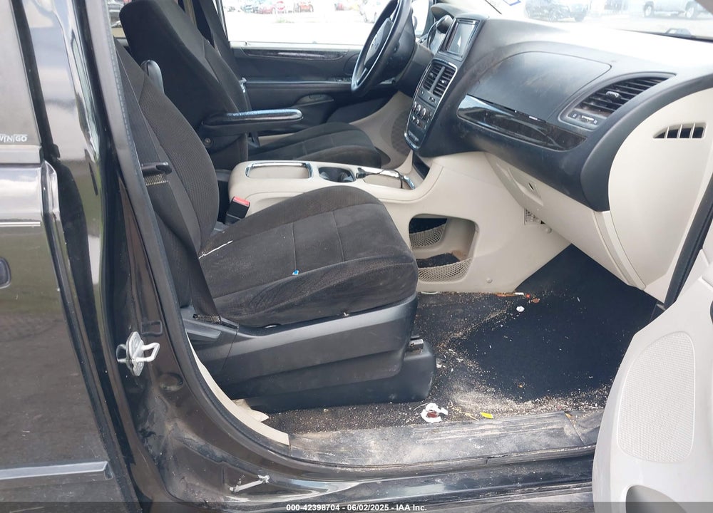 2012 DODGE GRAND CARAVAN VIN: 2C4RDGCGXCR320028
