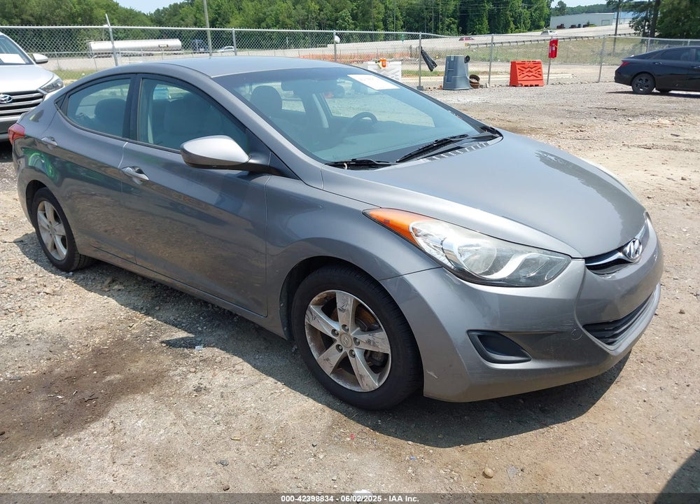 2013 HYUNDAI ELANTRA GLS VIN: 5NPDH4AE6DH393698