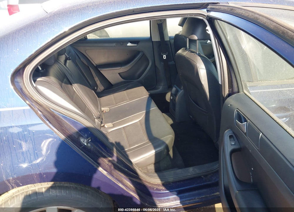 2014 VOLKSWAGEN JETTA VIN: 3VWD17AJ9EM403099