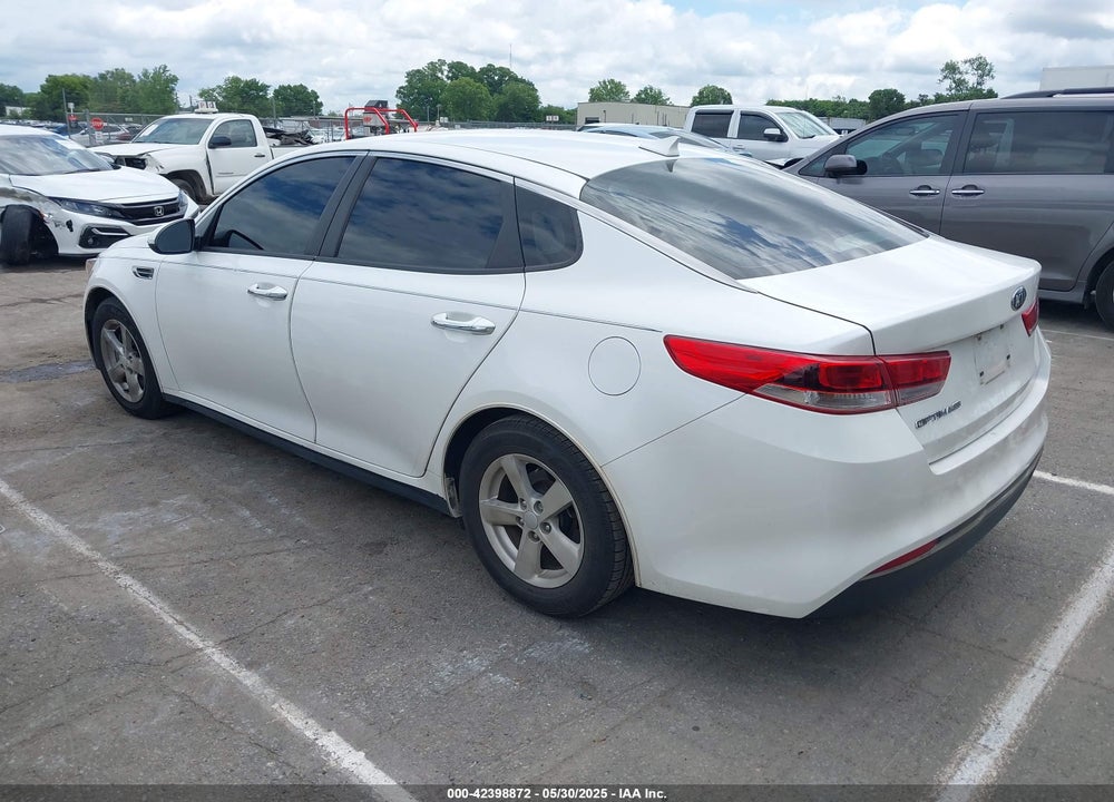 2016 KIA OPTIMA VIN: KNAGT4L32G5103692