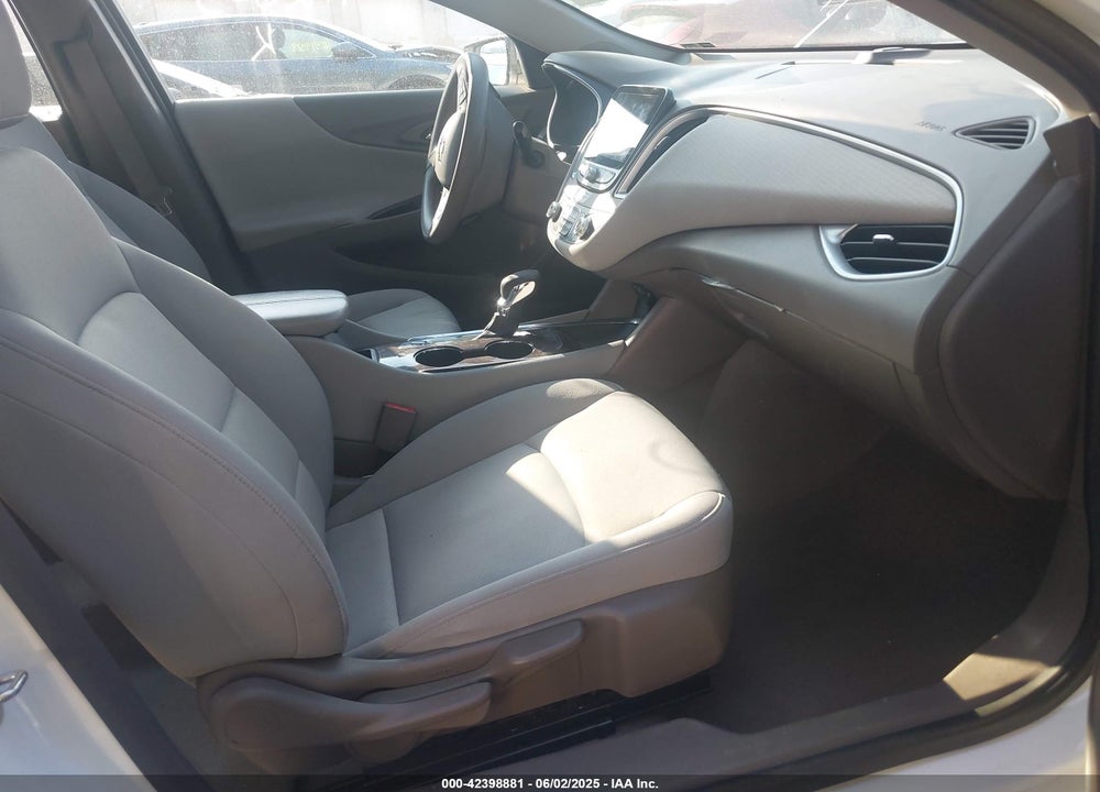 2022 CHEVROLET MALIBU VIN: 1G1ZD5ST0NF112665