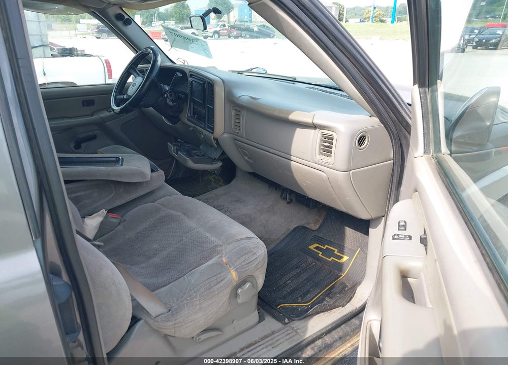 2000 CHEVROLET SILVERADO 1500 LS VIN: 1GCEK19T8YE334259