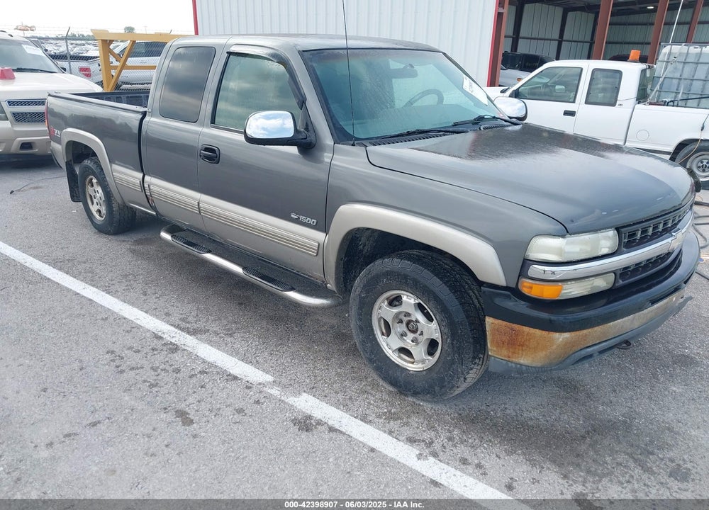 2000 CHEVROLET SILVERADO 1500 LS VIN: 1GCEK19T8YE334259