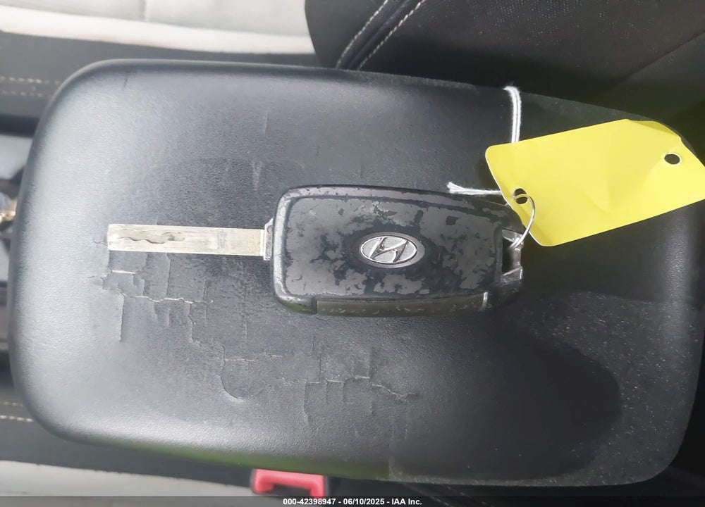 2022 HYUNDAI VENUE SEL VIN: KMHRC8A36NU138157